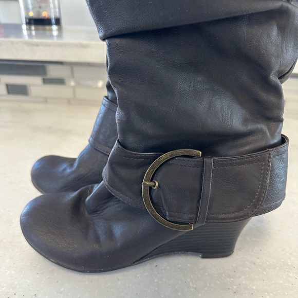 Union Bay Scrunch Buckle Women’s Knee High Wedge Boots size 6.5 - Picture 5 of 7